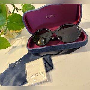 NWT! NEW! Gucci Black Sunglasses 55MM Round Women